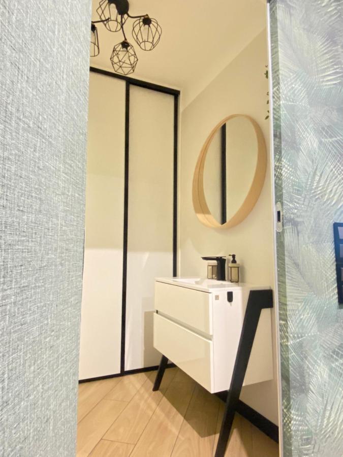 Апартаменты Loft 22 Delux Валч Экстерьер фото